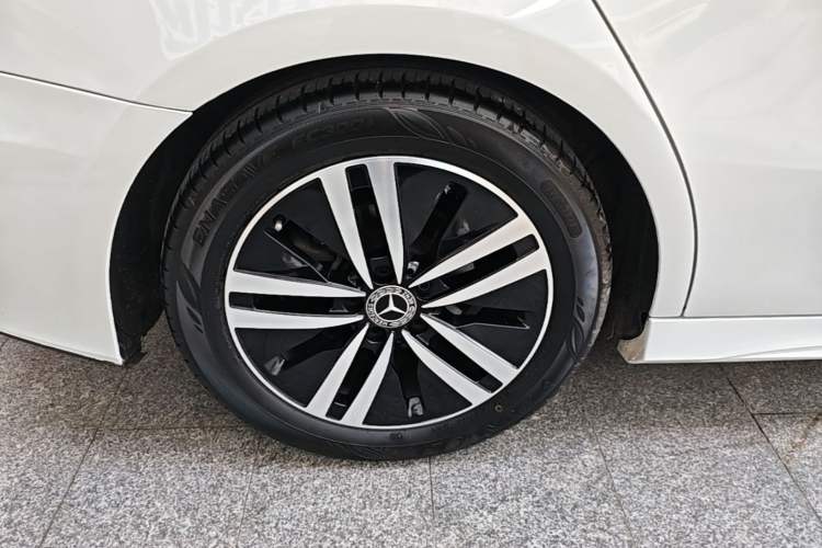 Used Mercedes-Benz A-Class 2019 A 180 L Sport Sedan Right Rear Wheel Hub