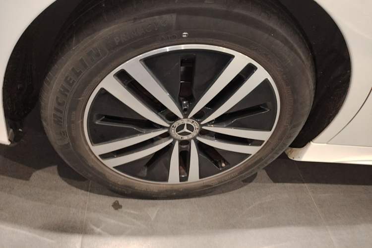 Used Mercedes-Benz A-Class 2019 A 180 L Sport Sedan Right Rear Wheel Hub