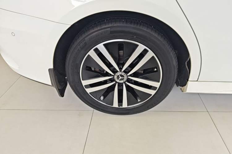 Used Mercedes-Benz A-Class 2019 A 180 L Sport Sedan Right Rear Wheel Hub