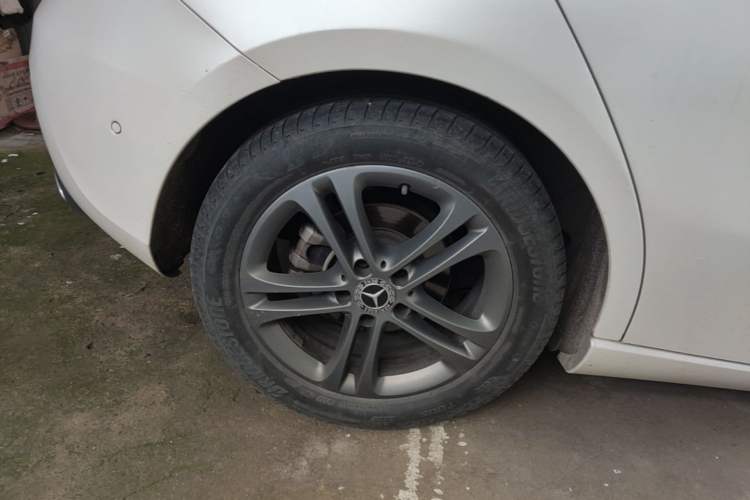 Used Mercedes-Benz A-Class 2019 A 200 Dynamic Edition Right Rear Wheel Hub