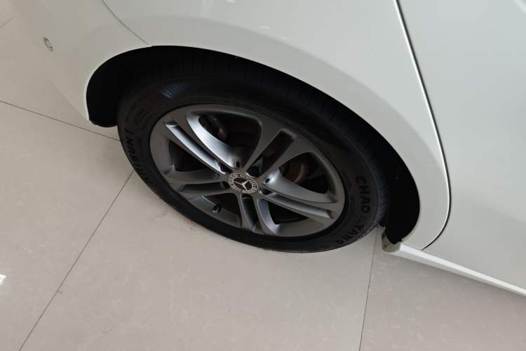 Used Mercedes-Benz A-Class 2019 A 200 Dynamic Edition Right Rear Wheel Hub