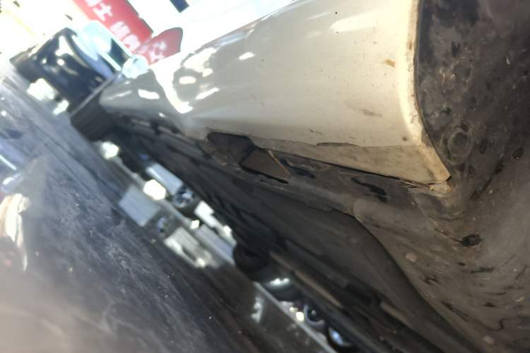 Used Mercedes-Benz A-Class 2019 A 180 L Right Side Sill