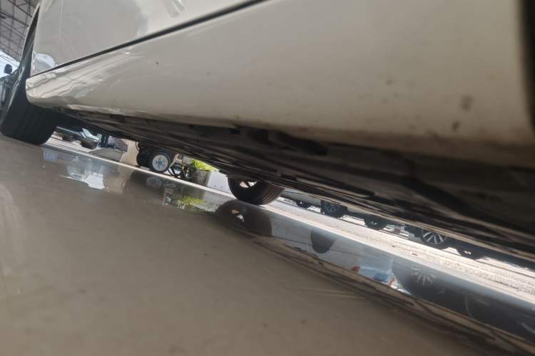 Used Mercedes-Benz A-Class 2019 A 200 Dynamic Edition Right Side Sill