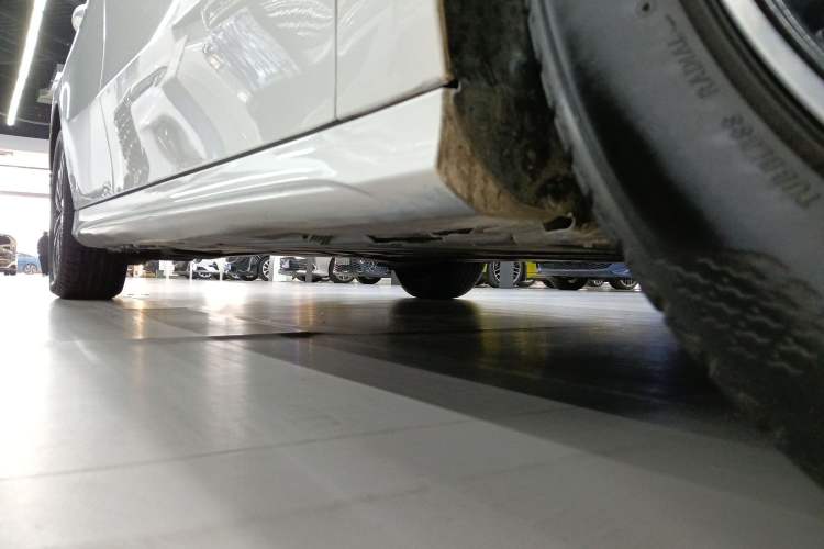 Used Mercedes-Benz A-Class 2019 A 180 L Sport Sedan Right Side Sill