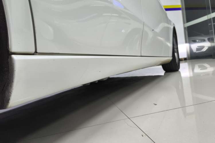 Used Mercedes-Benz A-Class 2019 A 200 Dynamic Edition Right Side Sill
