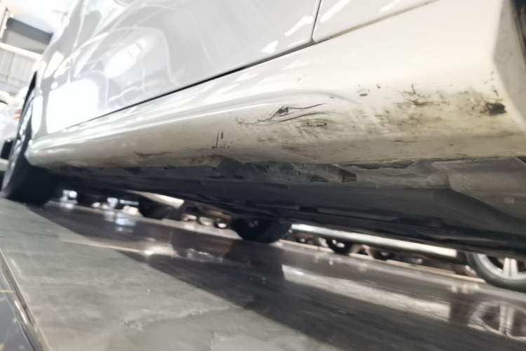 Used Mercedes-Benz A-Class 2019 A 180 L Sport Sedan Right Side Sill