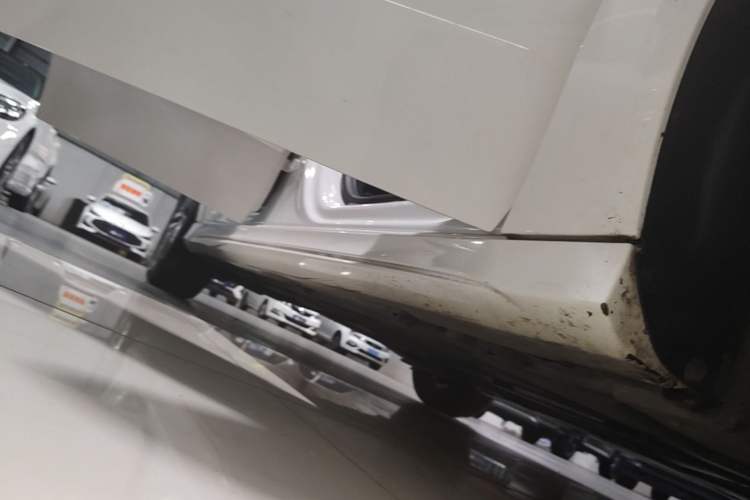 Used Mercedes-Benz A-Class 2019 A 180 L Sport Sedan Right Side Sill
