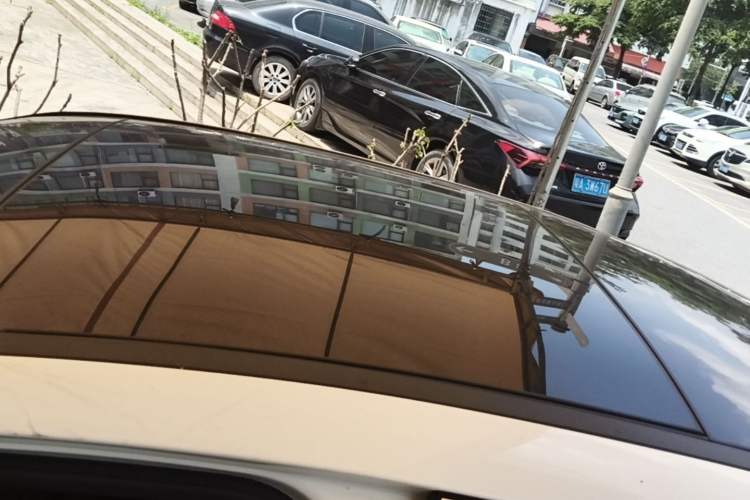 Used Mercedes-Benz A-Class 2019 Restyled A 180 L Sport Sedan Roof