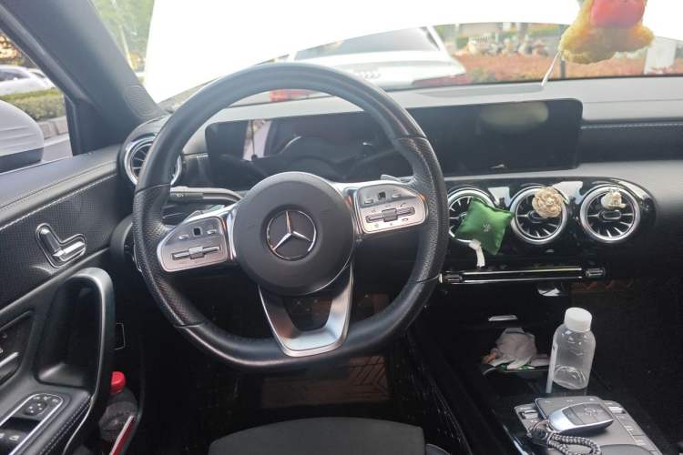 Used Mercedes-Benz A-Class 2019 A 200 L Sport Sedan First Edition Special Edition Steering Wheel
