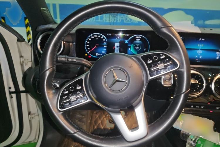 Used Mercedes-Benz A-Class 2019 A 200 Dynamic Edition Steering Wheel