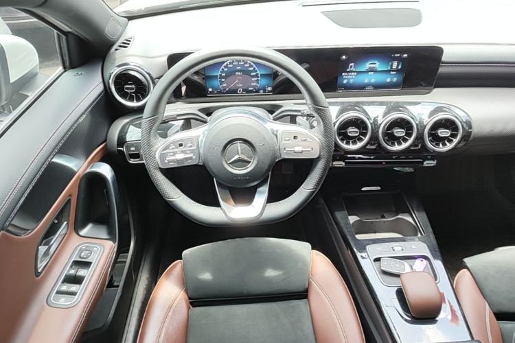 Used Mercedes-Benz A-Class 2019 A 180 L Sport Sedan Steering Wheel