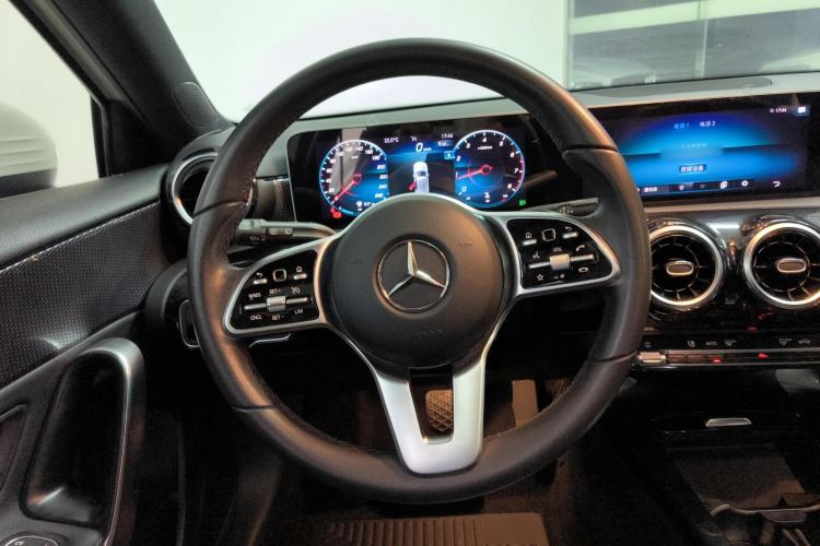 Used Mercedes-Benz A-Class 2019 A 200 Dynamic Edition Steering Wheel
