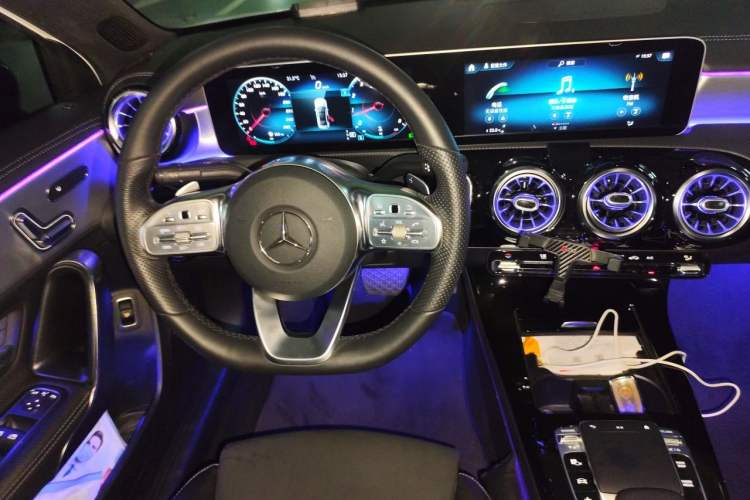 Used Mercedes-Benz A-Class 2019 A 220 L 4MATIC Sport Sedan Steering Wheel