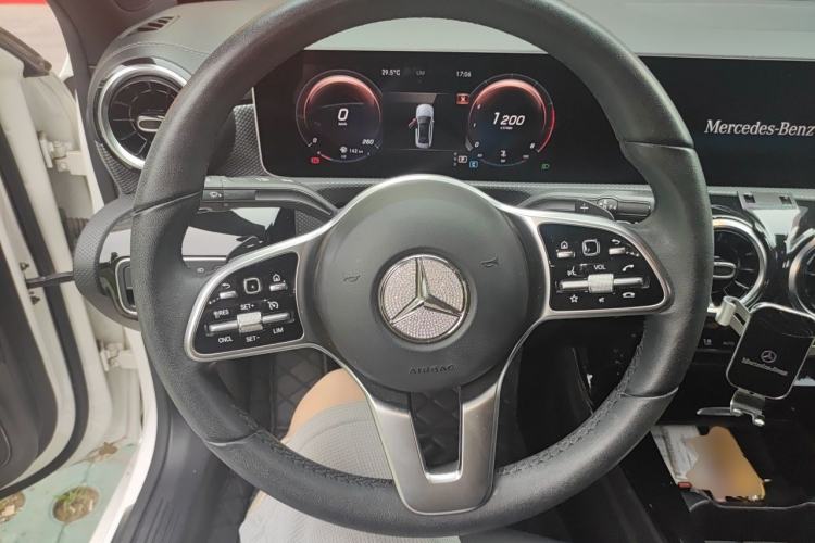 Used Mercedes-Benz A-Class 2019 Revised A 200 L Steering Wheel