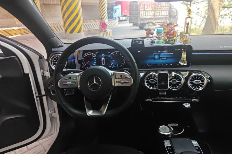 Used Mercedes-Benz A-Class 2019 A 200 L Sport Sedan Steering Wheel