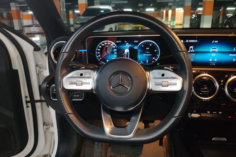 Used Mercedes-Benz A-Class 2019 A 200 L Sport Sedan Steering Wheel