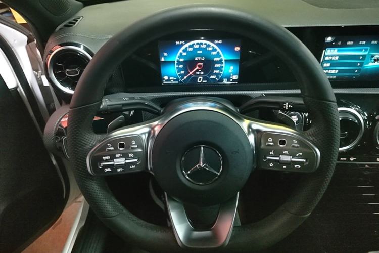 Used Mercedes-Benz A-Class 2019 A 180 L Sport Sedan Steering Wheel