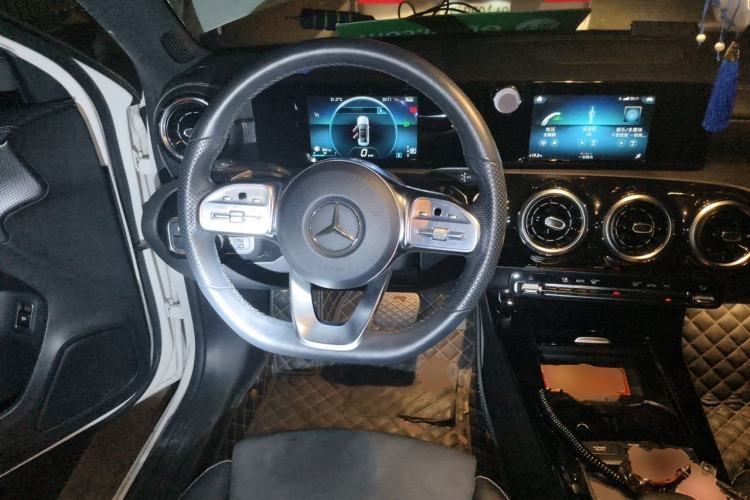 Used Mercedes-Benz A-Class 2019 A 180 L Sport Sedan Steering Wheel