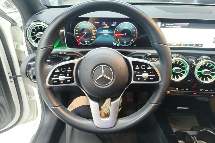 Used Mercedes-Benz A-Class 2019 A 200 Fashion Model Steering Wheel