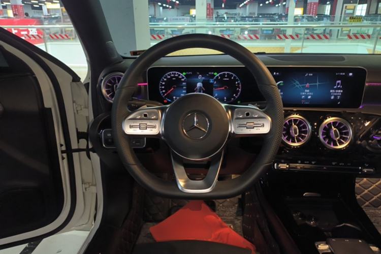 Used Mercedes-Benz A-Class 2019 Restyled A 200 L Sport Sedan Steering Wheel