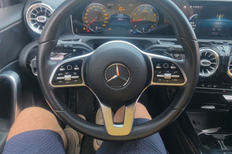 Used Mercedes-Benz A-Class 2019 A 200 Dynamic Edition Steering Wheel