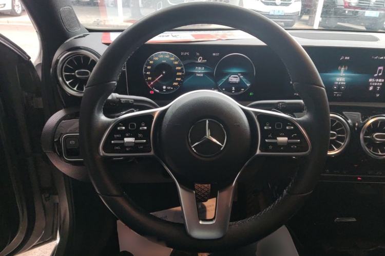 Used Mercedes-Benz A-Class 2019 A 200 Dynamic Edition Steering Wheel