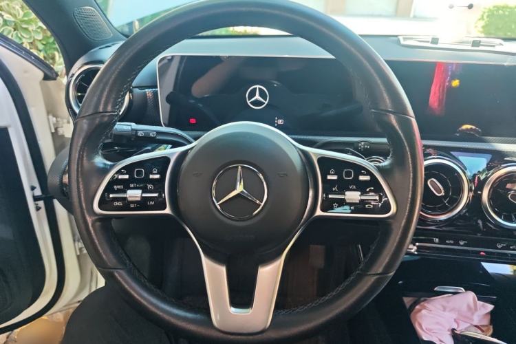 Used Mercedes-Benz A-Class 2019 A 200 Dynamic Edition Steering Wheel