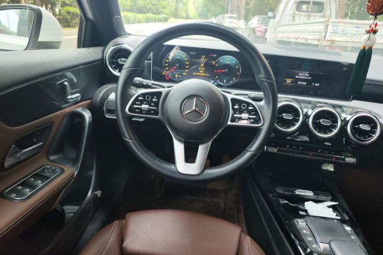 Used Mercedes-Benz A-Class 2019 A 200 Fashion Model Steering Wheel