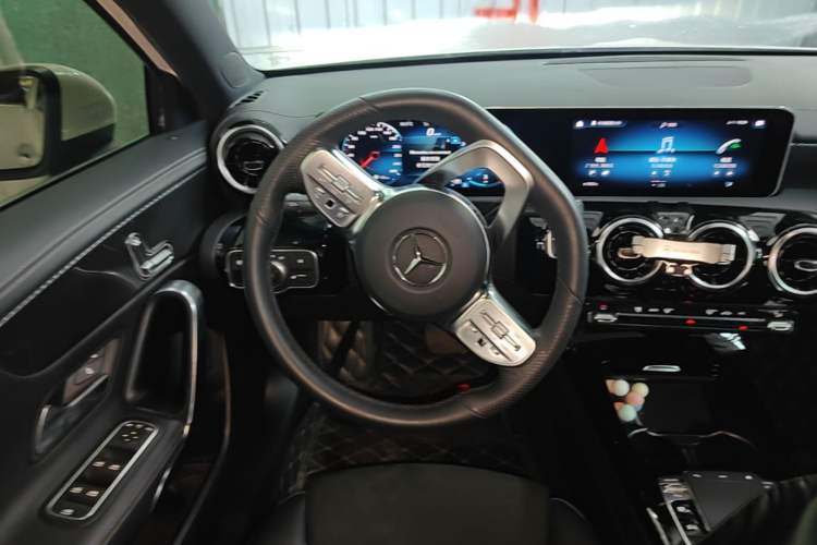 Used Mercedes-Benz A-Class 2019 A 200 L Sport Sedan Steering Wheel