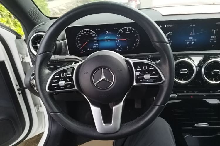 Used Mercedes-Benz A-Class 2019 A 200 L Steering Wheel