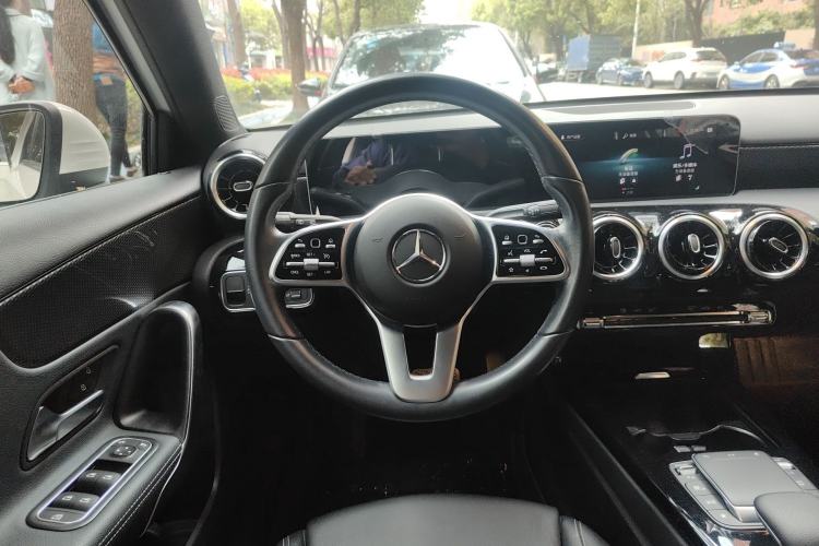 Used Mercedes-Benz A-Class 2019 A 200 Dynamic Edition Steering Wheel
