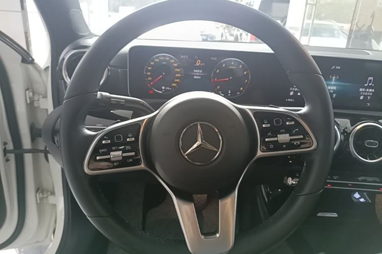 Used Mercedes-Benz A-Class 2019 A 200 Dynamic Edition Steering Wheel