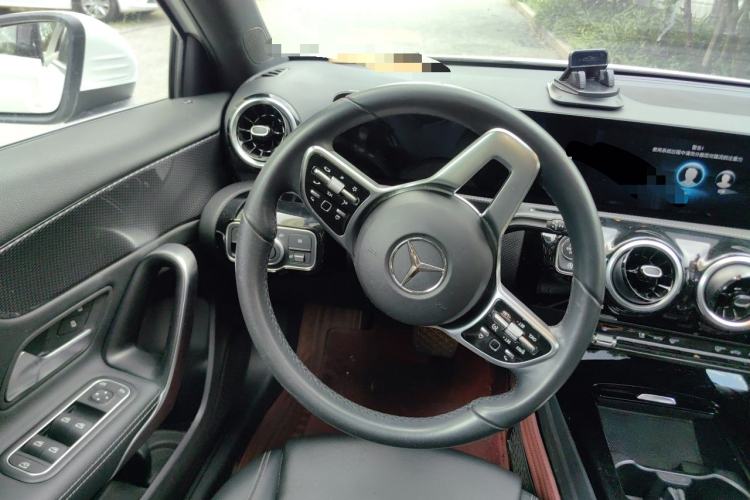 Used Mercedes-Benz A-Class 2019 A 200 Dynamic Edition Steering Wheel