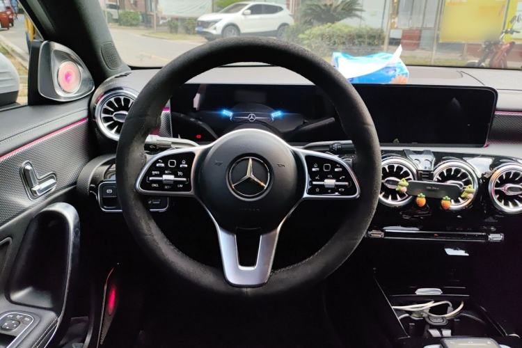 Used Mercedes-Benz A-Class 2019 A 200 L Steering Wheel