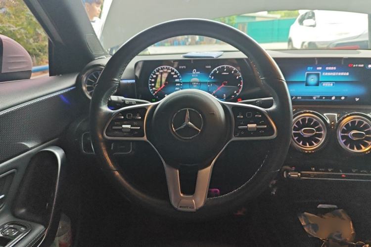 Used Mercedes-Benz A-Class 2019 A 200 Dynamic Edition Steering Wheel