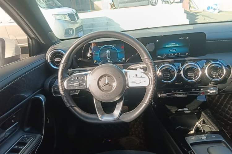 Used Mercedes-Benz A-Class 2019 A 180 L Sport Sedan Steering Wheel