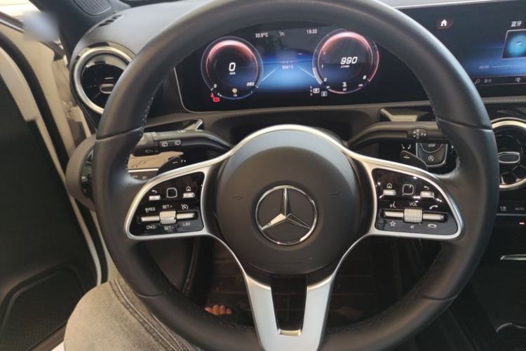 Used Mercedes-Benz A-Class 2019 A 200 Dynamic Edition Steering Wheel