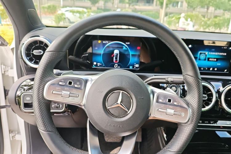 Used Mercedes-Benz A-Class 2019 A 180 L Sport Sedan Steering Wheel