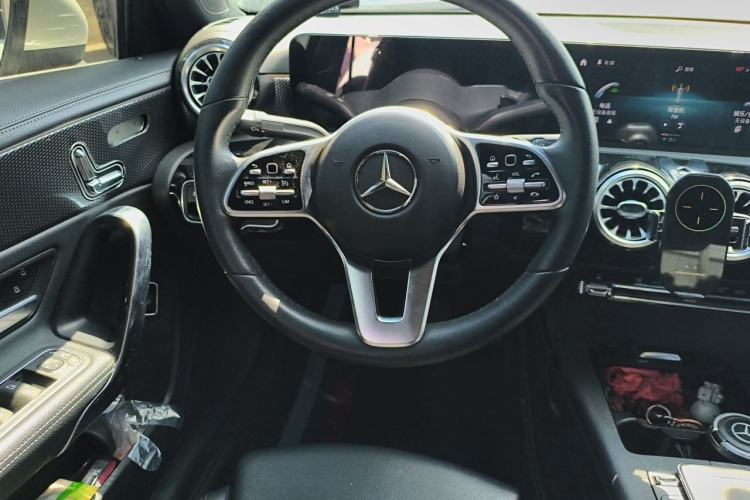 Used Mercedes-Benz A-Class 2019 Revised A 200 L Steering Wheel