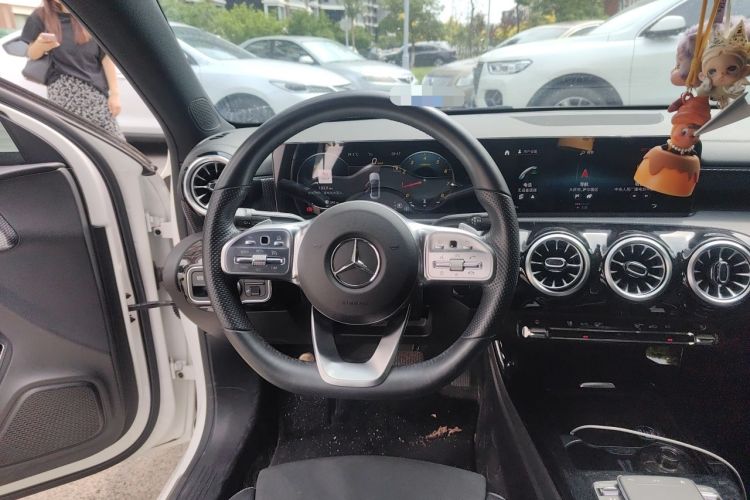 Used Mercedes-Benz A-Class 2019 A 200 L Sport Sedan Steering Wheel