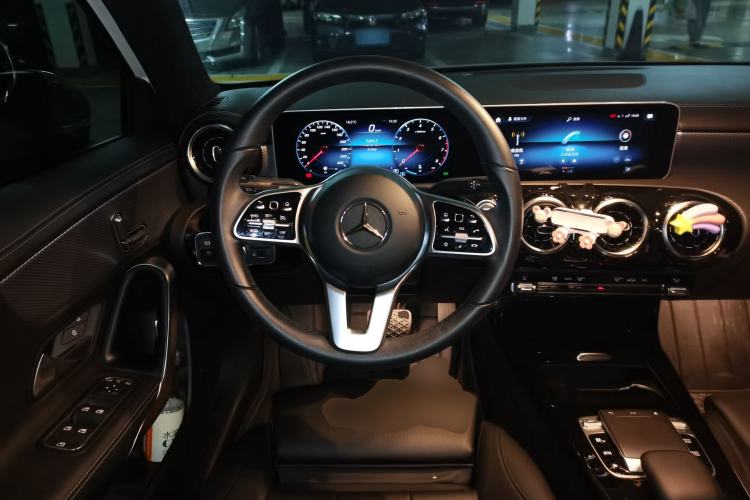 Used Mercedes-Benz A-Class 2019 A 200 L Steering Wheel