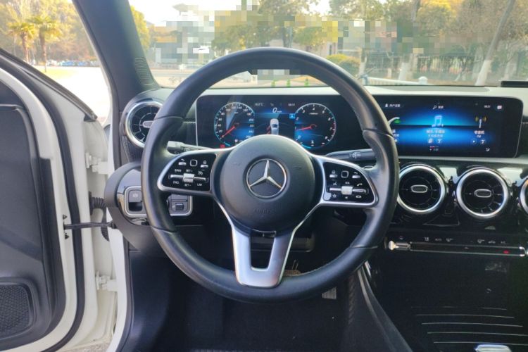 Used Mercedes-Benz A-Class 2019 A 200 Dynamic Edition Steering Wheel