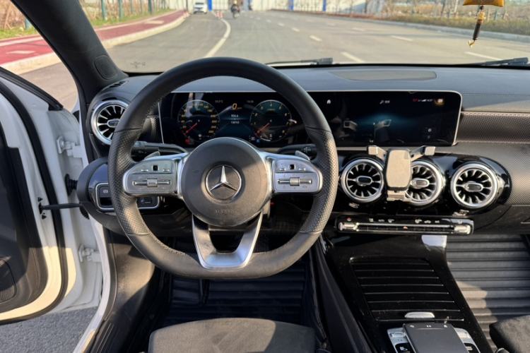 Used Mercedes-Benz A-Class 2019 A 200 L Sport Sedan Steering Wheel