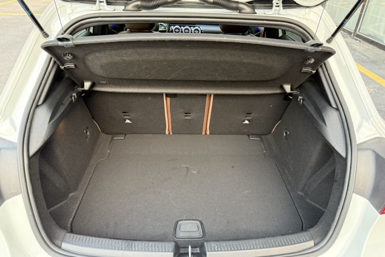 Used Mercedes-Benz A-Class 2019 A 200 Dynamic Edition Trunk