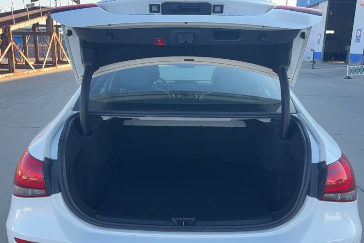 Used Mercedes-Benz A-Class 2019 A 180 L Trunk