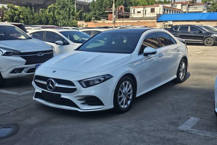 Used Mercedes-Benz A-Class 2019 A 200 L Sport Sedan Guazi used car, China used car export, Used car for sale, Used cars, Cheapest cars for sale