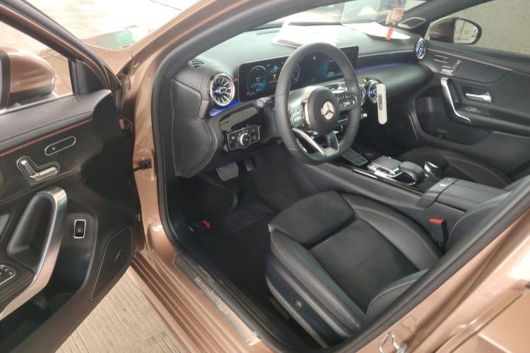 Used Mercedes-Benz A-Class 2019 Restyled A 200 L Sport Sedan Interior 3