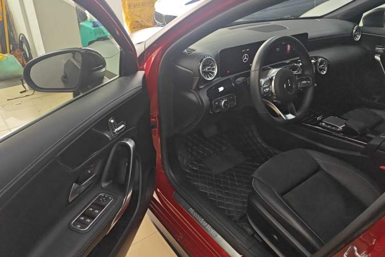 Used Mercedes-Benz A-Class 2020 Restyled A 200 L Sport Sedan Fashion Version Interior 2