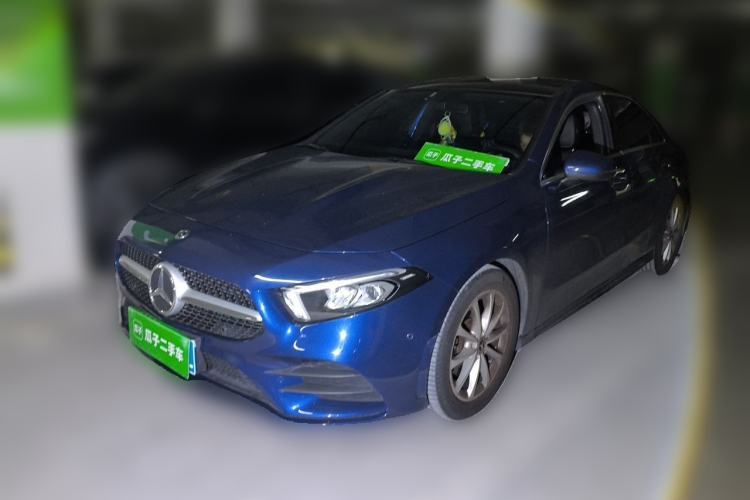 Used Mercedes-Benz A-Class 2020 Restyled A 200 L Sport Sedan Fashion Version Guazi used car, China used car export, Used car for sale, Used cars, Cheapest cars for sale