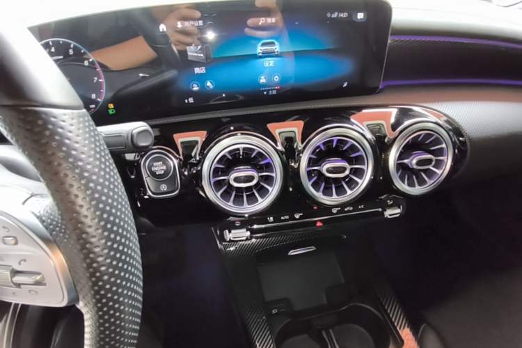 Used Mercedes-Benz A-Class 2020 Restyled A 200 L Sport Sedan Fashion Version Audio And AC Panel